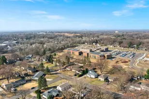 2460 E Meadow Dr, North Saint Paul, MN 55109 - Photo 57