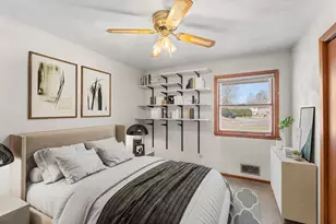 2460 E Meadow Dr, North Saint Paul, MN 55109 - Photo 21