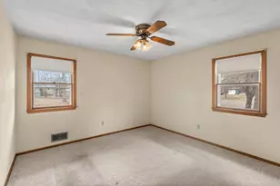 2460 E Meadow Dr, North Saint Paul, MN 55109 - Photo 25