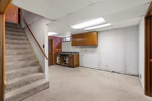 2460 E Meadow Dr, North Saint Paul, MN 55109 - Photo 39