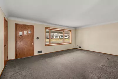 2460 E Meadow Drive, North Saint Paul, MN 55109 - Photo 3