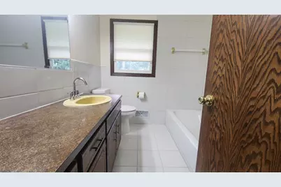 2311 Nokomis Avenue, Saint Paul, MN 55119 - Photo 9