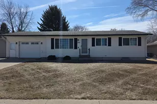 2713 4 Ave S, Moorhead, MN 56560 - Photo 1