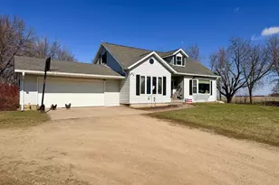 33210 810th St, Brewster, MN 56119 - Photo 3