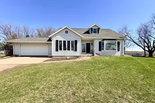 33210 810th St, Brewster, MN 56119 - Photo 3