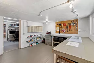 205 W 52nd St, Minneapolis, MN 55419 - Photo 71