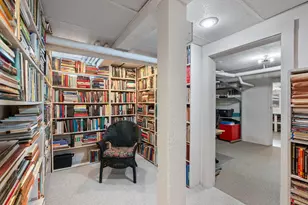 205 W 52nd St, Minneapolis, MN 55419 - Photo 67