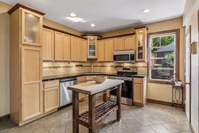 350 Maple Street, Saint Paul, MN 55106 - Photo 17