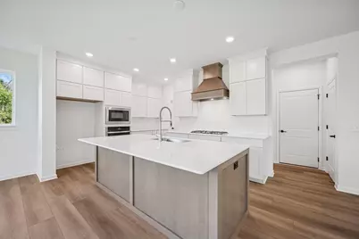 10587 Minnesota Lane N, Maple Grove, MN 55369 - Photo 3