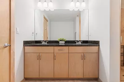 215 10th Avenue S #533, Minneapolis, MN 55415 - Photo 19