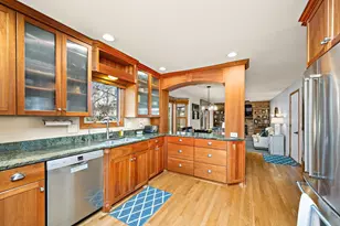 10532 Xylon Rd S, Bloomington, MN 55438 - Photo 11