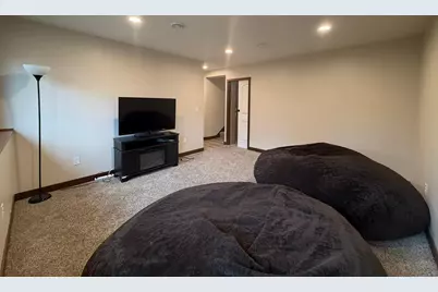 8885 Parkview Circle, Chisago City, MN 55013 - Photo 25