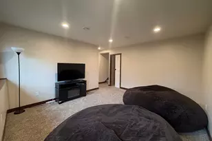 8885 Parkview Cir, Chisago City, MN 55013 - Photo 25