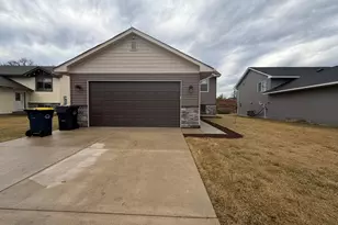 8885 Parkview Cir, Chisago City, MN 55013 - Photo 33