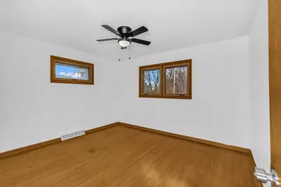 1479 Winthrop Street N, Saint Paul, MN 55119 - Photo 15