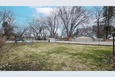 1479 Winthrop Street N, Saint Paul, MN 55119 - Photo 33