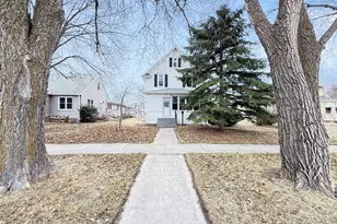 712 3rd Ave, Madison, MN 56256 - Photo 1