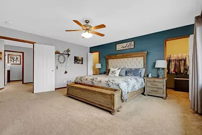 10551 Lanesboro Way, North Branch, MN 55056 - Photo 11