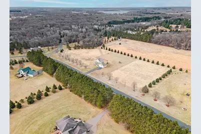 10551 Lanesboro Way, North Branch, MN 55056 - Photo 33