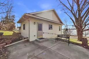 27906 Ambassador Dr, Grey Eagle, MN 56336 - Photo 3