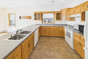 27906 Ambassador Dr, Grey Eagle, MN 56336 - Photo 7
