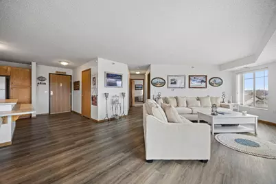 2155 6th Lane SE #202, Cambridge, MN 55008 - Photo 3