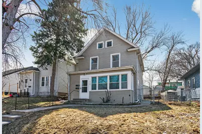 268 Winona Street E, Saint Paul, MN 55107 - Photo 1