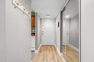 831 Old Settlers Trail, Hopkins, MN 55343 - Photo 3