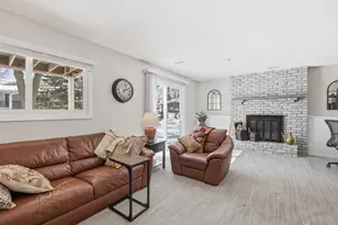 817 Evergreen Cir, Burnsville, MN 55337 - Photo 17