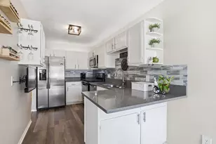 817 Evergreen Cir, Burnsville, MN 55337 - Photo 3