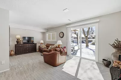 817 Evergreen Circle, Burnsville, MN 55337 - Photo 15