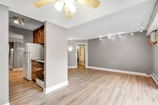 831 Old Settlers Trail, Hopkins, MN 55343 - Photo 3