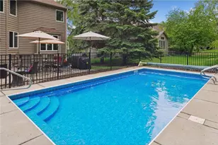 9118 Victoria Dr, Eden Prairie, MN 55347 - Photo 37