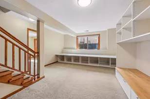 9118 Victoria Dr, Eden Prairie, MN 55347 - Photo 27