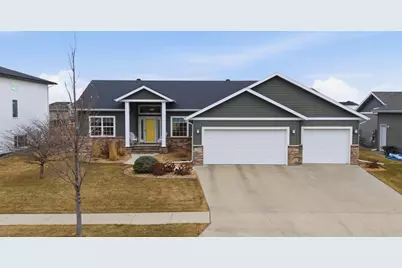 2218 41st Street S, Moorhead, MN 56560 - Photo 1