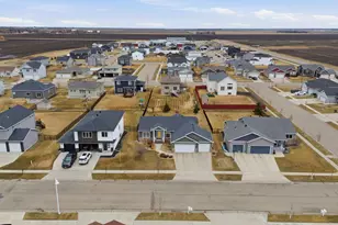 2218 41st St S, Moorhead, MN 56560 - Photo 49