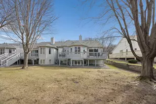 2679 Lake Ct Cir, Mounds View, MN 55112 - Photo 19