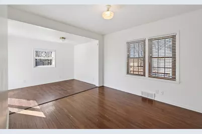 930 Hawthorne Avenue E, Saint Paul, MN 55106 - Photo 17