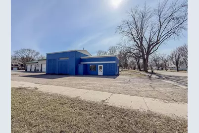 203 Park Avenue E, Renville, MN 56284 - Photo 1