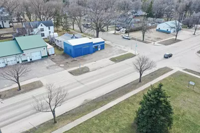 203 Park Avenue E, Renville, MN 56284 - Photo 3