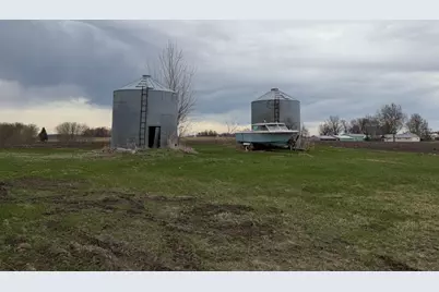 11860 County Road 8 SW, Montrose, MN 55363 - Photo 7