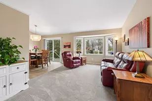 960 Saddlebrook Curve, Chanhassen, MN 55317 - Photo 9