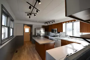 267 E 4th St, Zumbrota, MN 55992 - Photo 5