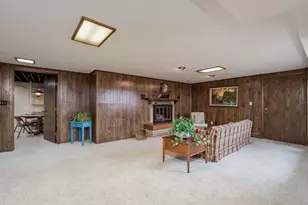 2000 Roe Crest Dr, North Mankato, MN 56003 - Photo 43