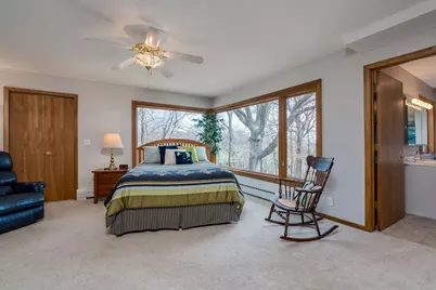 2000 Roe Crest Drive, North Mankato, MN 56003 - Photo 23