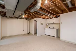 2000 Roe Crest Dr, North Mankato, MN 56003 - Photo 45