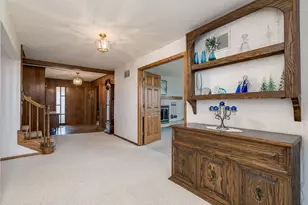 2000 Roe Crest Dr, North Mankato, MN 56003 - Photo 7