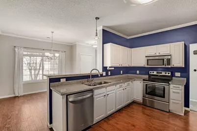 638 Village Parkway, Circle Pines, MN 55014 - Photo 3