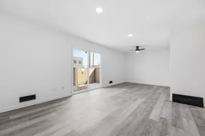 323 E 43rd Street, Minneapolis, MN 55409 - Photo 5