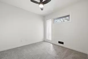 323 E 43rd St, Minneapolis, MN 55409 - Photo 19